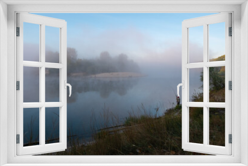 Fototapeta Naklejka Na Ścianę Okno 3D - morning mist over the river