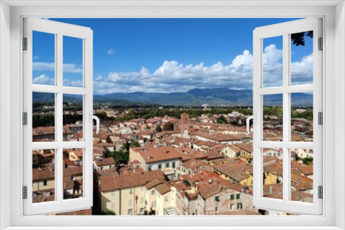 Fototapeta Naklejka Na Ścianę Okno 3D - Views from the top of Guinigi Tower in Lucca, Italy