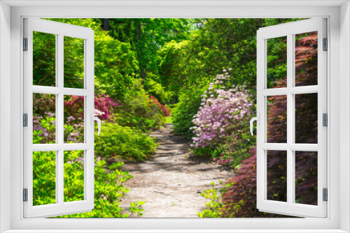 Fototapeta Naklejka Na Ścianę Okno 3D - garden path new england sunny day