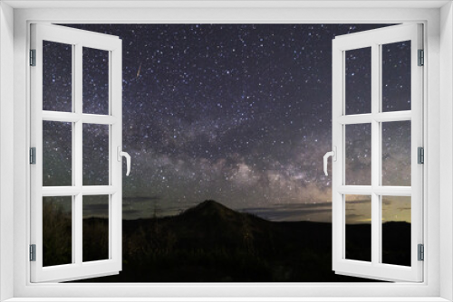 Fototapeta Naklejka Na Ścianę Okno 3D - Milky Way above Sawmill Peak