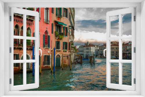 Fototapeta Naklejka Na Ścianę Okno 3D - Sunset over Grand Canal in Venice