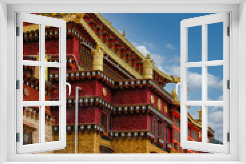 Fototapeta Naklejka Na Ścianę Okno 3D - Little potala Architecture details in Shangrila old town of Zhongdian, China
