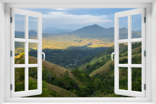 Fototapeta Naklejka Na Ścianę Okno 3D - Beautiful green hills landscape