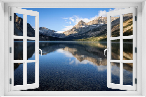 Fototapeta Naklejka Na Ścianę Okno 3D - Crispy morning at Lake Bow with beautiful reflections , Banff-Nationalpark, Alberta, Canada