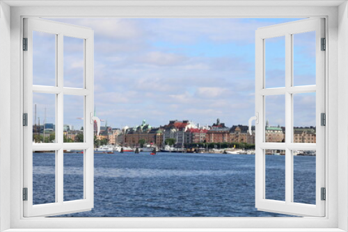Fototapeta Naklejka Na Ścianę Okno 3D - navigation dans le port de Stockholm en Suède