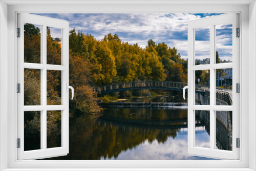 Fototapeta Naklejka Na Ścianę Okno 3D - Ponte no outono