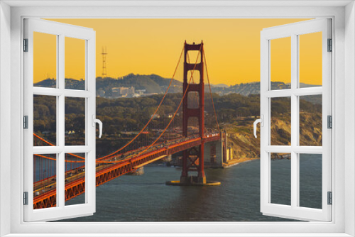 Fototapeta Naklejka Na Ścianę Okno 3D - Iconic landmark Golden Gate bridge in San Francisco photographed in a beautiful sunset light in California. Travel to America.
