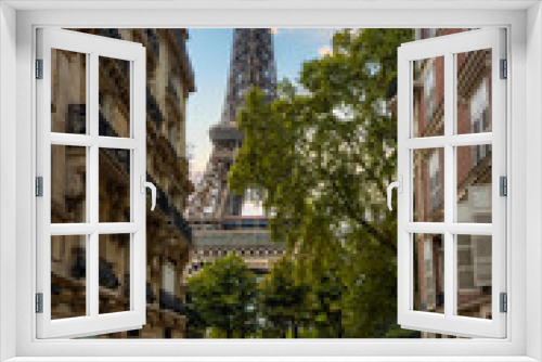 Fototapeta Naklejka Na Ścianę Okno 3D - Street view for the Eiffel Towerat sunset, Paris. France
