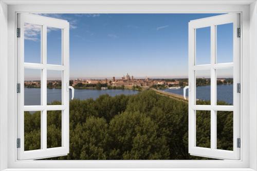 Fototapeta Naklejka Na Ścianę Okno 3D - vista insolita di mantova