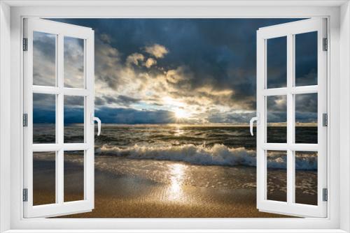 Fototapeta Naklejka Na Ścianę Okno 3D - Zachód słońca na plaży 