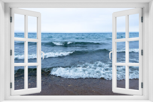 Fototapeta Naklejka Na Ścianę Okno 3D - beautiful Lake Baikal, cloudy weather and waves