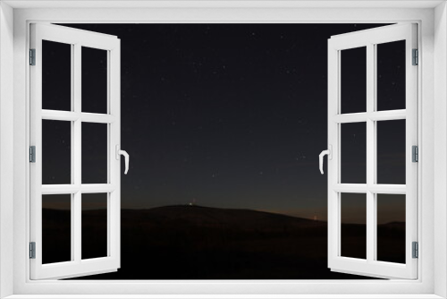 Fototapeta Naklejka Na Ścianę Okno 3D - Sternenabend über dem Brocken