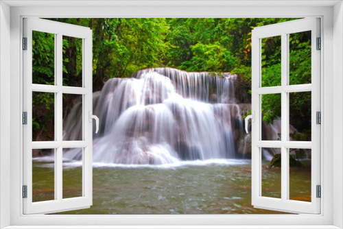 Fototapeta Naklejka Na Ścianę Okno 3D - Waterfall in deep rain forest jungle (Huay Mae Kamin Waterfall i