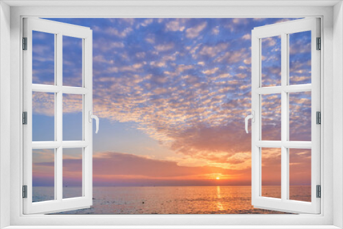 Fototapeta Naklejka Na Ścianę Okno 3D - Stunning idyllic picturesque scenic colorful sunset sky landscape