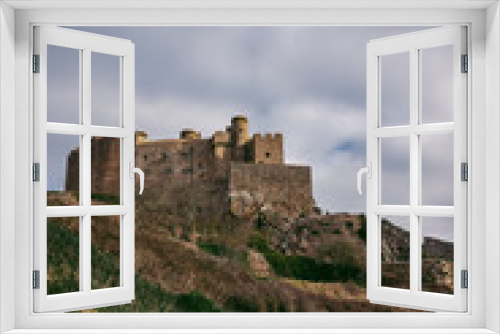 Fototapeta Naklejka Na Ścianę Okno 3D - Beautiful view of Mont Orgueil Castle on the cliff
