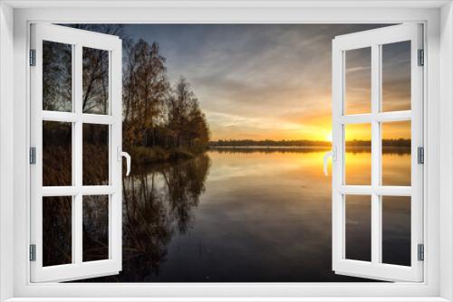 Fototapeta Naklejka Na Ścianę Okno 3D - Sunrise over the swedish lake - October month