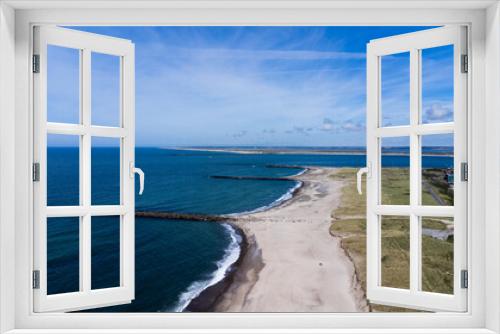 Fototapeta Naklejka Na Ścianę Okno 3D - view from the coast of the sea