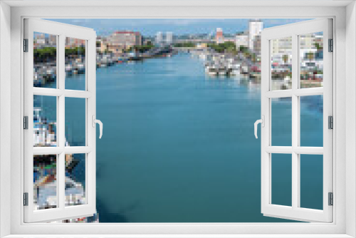 Fototapeta Naklejka Na Ścianę Okno 3D - Panorama of the port of Pescara from the Bridge of the Sea