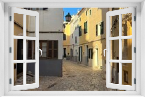 Fototapeta Naklejka Na Ścianę Okno 3D - Preciosa calle en centro histórico de -La Ciutadella- (Menorca)