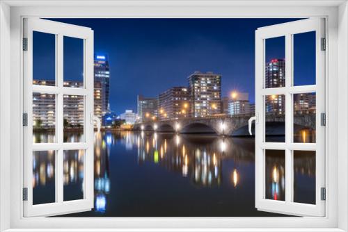 Fototapeta Naklejka Na Ścianę Okno 3D - 萬代橋の夜景