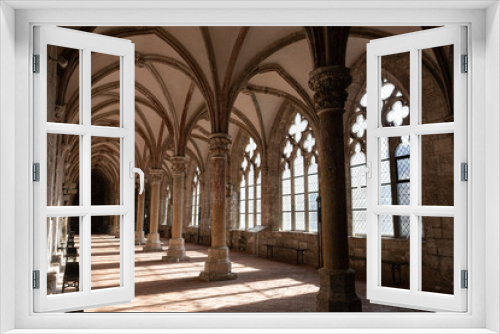 Fototapeta Naklejka Na Ścianę Okno 3D - Klostergang (Kloster Walkenried)