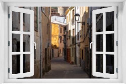 Fototapeta Naklejka Na Ścianę Okno 3D - medieval street of a spanish town