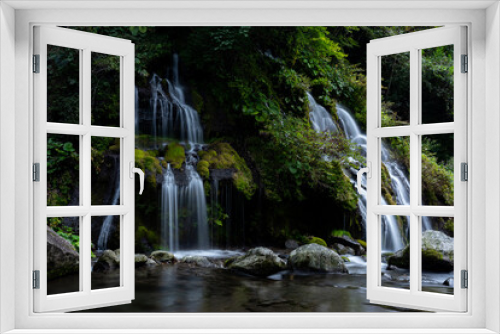 Fototapeta Naklejka Na Ścianę Okno 3D - 美しい滝　吐竜の滝山梨県