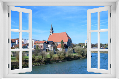 Fototapeta Naklejka Na Ścianę Okno 3D - city view of the town of laufen with the river inn in germany