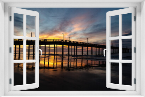 Fototapeta Naklejka Na Ścianę Okno 3D - The Springmaid Pier at first light