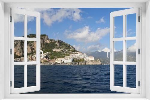 Fototapeta Naklejka Na Ścianę Okno 3D - Daytime view of the Amalfi coast