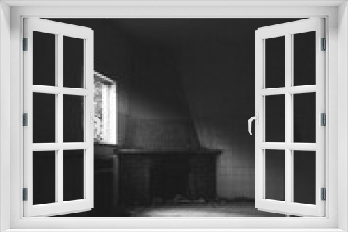 Fototapeta Naklejka Na Ścianę Okno 3D - Edificio abandonado fotografado a a preto e branco