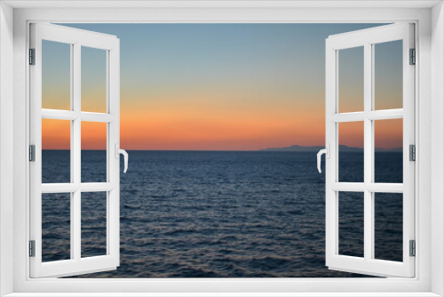 Fototapeta Naklejka Na Ścianę Okno 3D - Sun is gone Dawn at Sea colorfull Ocean Horizon