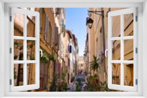 Fototapeta Naklejka Na Ścianę Okno 3D - Marseille streets, France
