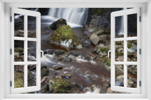 Fototapeta Naklejka Na Ścianę Okno 3D - Alle Beochlich Waterfall