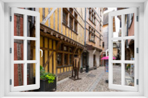 Fototapeta Naklejka Na Ścianę Okno 3D - Half-timbered houses in Troyes, France