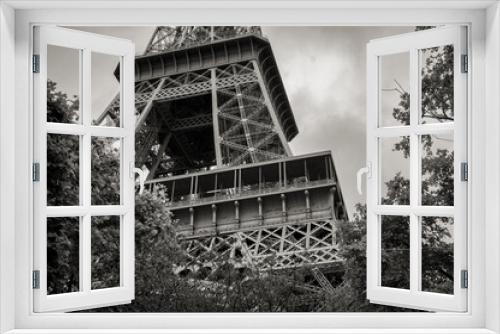 Fototapeta Naklejka Na Ścianę Okno 3D - The Eiffel Tower, Paris, France.
