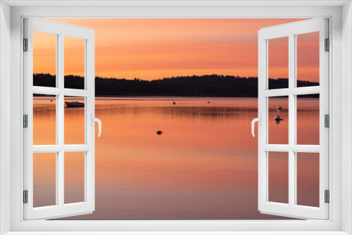 Fototapeta Naklejka Na Ścianę Okno 3D - Colorful sunrise in Midcoast Maine
