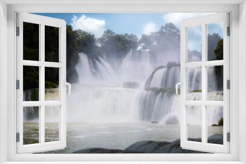 Fototapeta Naklejka Na Ścianę Okno 3D - Gorgeous Detian falls or Ban Gioc falls between China and Vietnam. The waterfalls increase the quality of life for people who live within the sound of the falls. Horizontal image with copy space