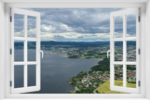 Fototapeta Naklejka Na Ścianę Okno 3D - port et fjord de Trondheim en Norvège	