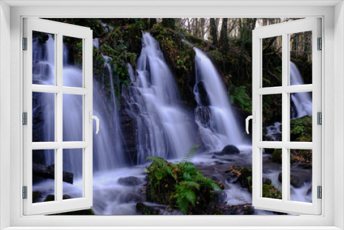 Fototapeta Naklejka Na Ścianę Okno 3D - silk effect waterfall