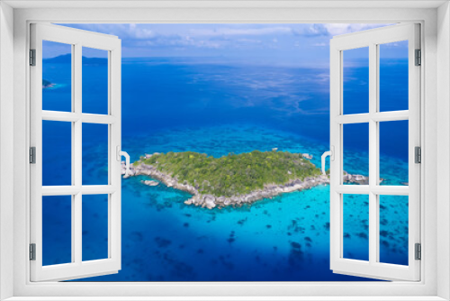 Fototapeta Naklejka Na Ścianę Okno 3D - aerial view of the Similan Islands, the Andaman Sea, with natural blue waters, tropical seas, impressive views of the island's beauty. The island is shaped like a heart.