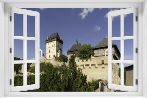 Fototapeta Naklejka Na Ścianę Okno 3D - Karlstejn castle