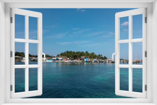 Fototapeta Naklejka Na Ścianę Okno 3D - The marina in North Bimini in the Bahamas