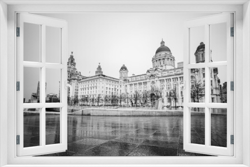 Fototapeta Naklejka Na Ścianę Okno 3D - Reflections of the Liverpool skyline