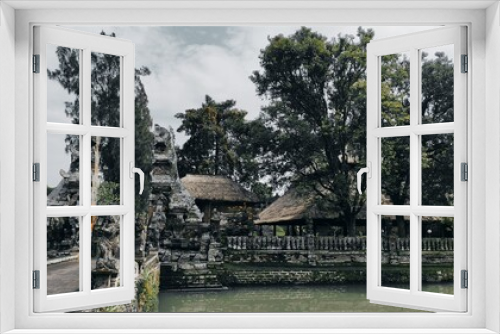 Fototapeta Naklejka Na Ścianę Okno 3D - Temple Entrance
Entrance to Taman Ayun Temple
