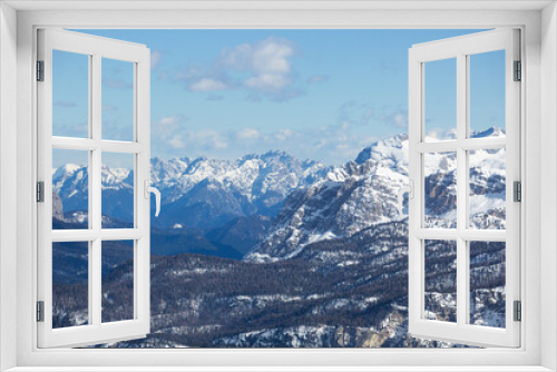 Fototapeta Naklejka Na Ścianę Okno 3D - Winter in the Dolomites mountains