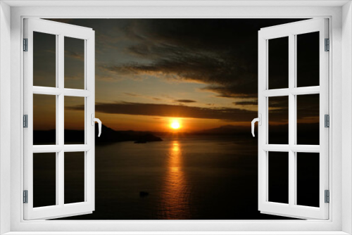 Fototapeta Naklejka Na Ścianę Okno 3D - sunrise in Padar Island, Indonesia