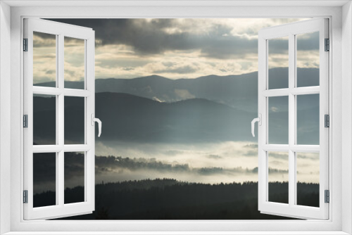 Fototapeta Naklejka Na Ścianę Okno 3D - Cloudy morning in Beskid Mały