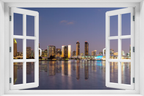 Fototapeta Naklejka Na Ścianę Okno 3D - Downtown San Diego skyline with waterfront panorama in California in the United States