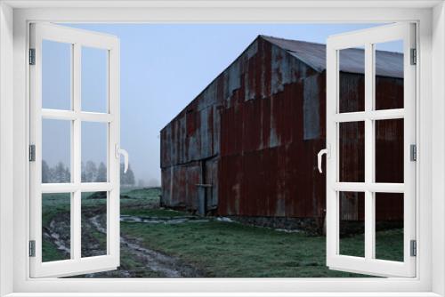 Fototapeta Naklejka Na Ścianę Okno 3D - red barn in winter